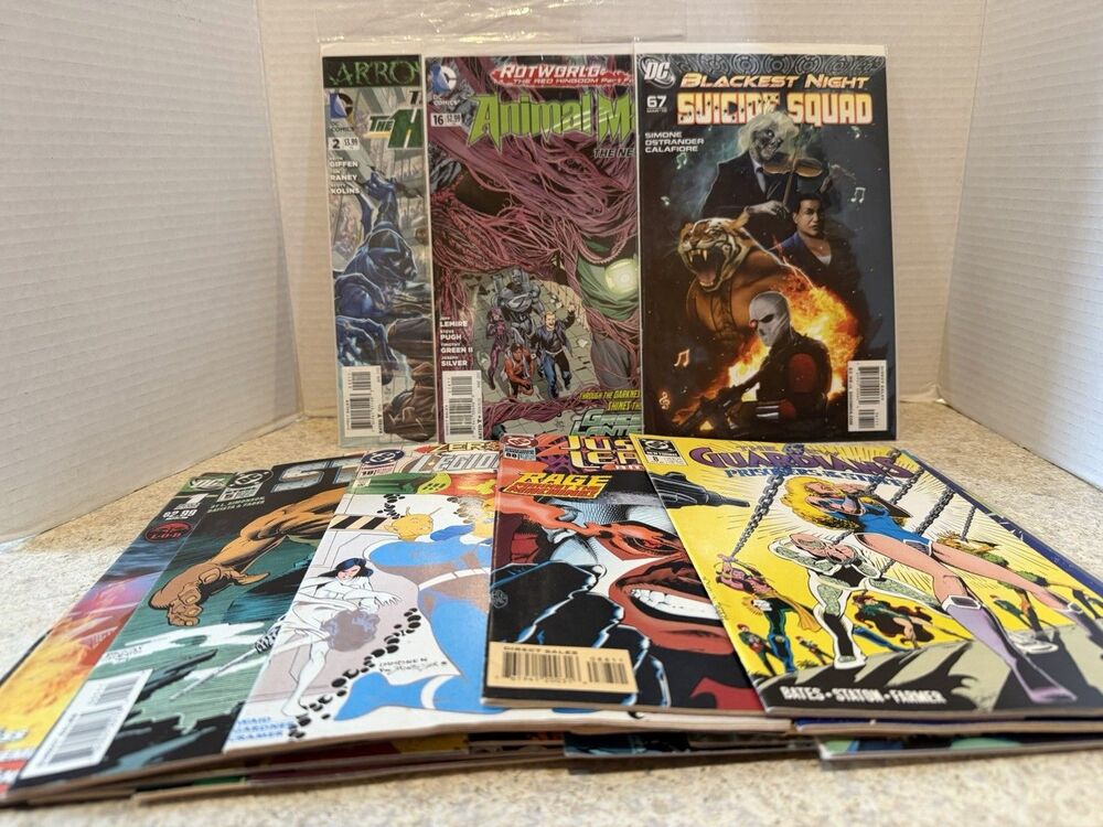 DC Comics Lot 21 Books Batman Superman Legion Justice League Flashpoint